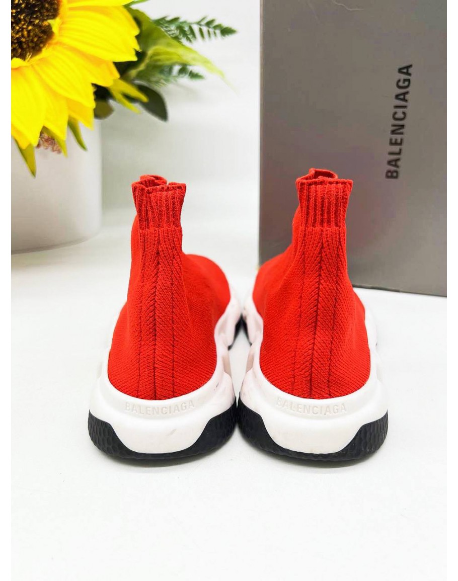 Balenciaga kids best sale size 5